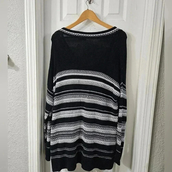 VINCE V Neck Sweater - Picture 5 of 9